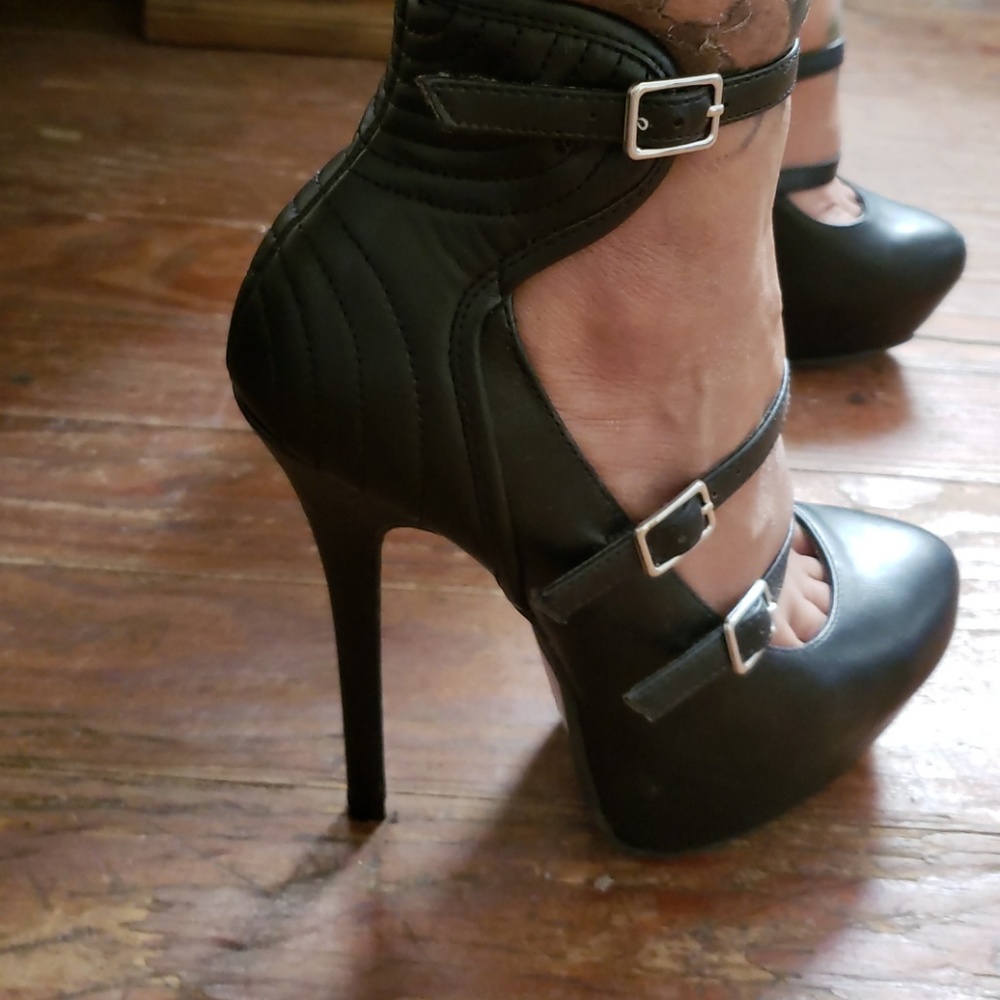 Platform heels